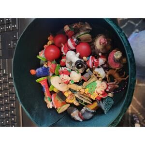 VTG random Lot Mini Santa Figures, nativity, train, animals, nice decorated tin